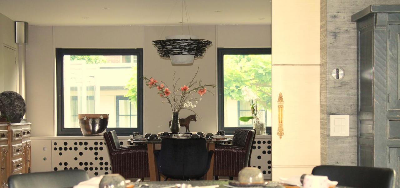 Villa Pura Vida คอร์ตไรก์ ภายนอก รูปภาพ